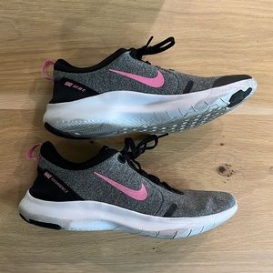 Nike flex shoes